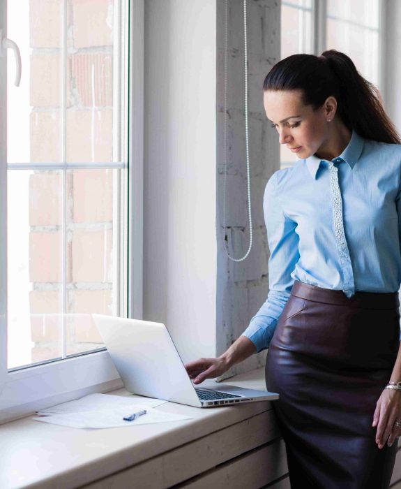 young-successful-happy-smiling-business-woman-on-l-PKLKAEE-1-scaled.jpg young-successful-happy-smiling-business-woman-on-l-PKLKAEE-1-scaled.jpg